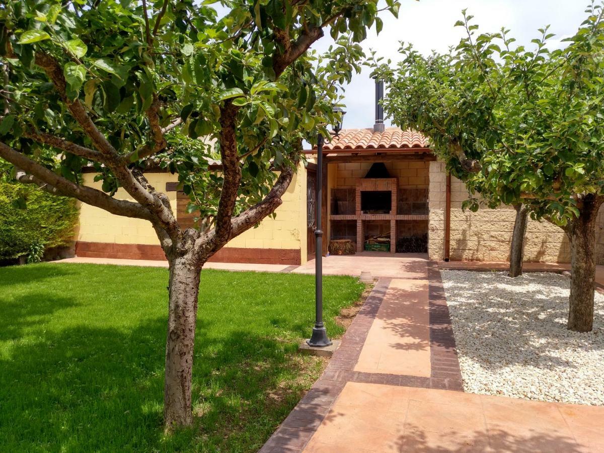 La Casita Del Abuelo Villa Villalmanzo Exterior photo
